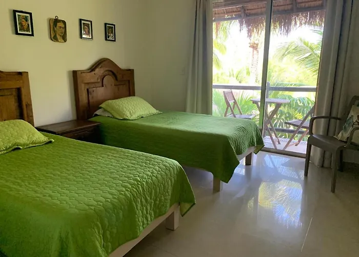 Amazing 2 Bedroom Steps From The Beach! *