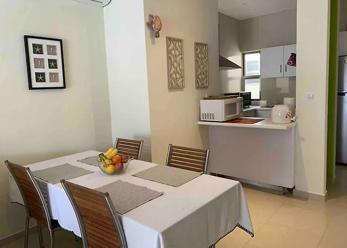 Amazing 2 Bedroom Steps From The Beach! *